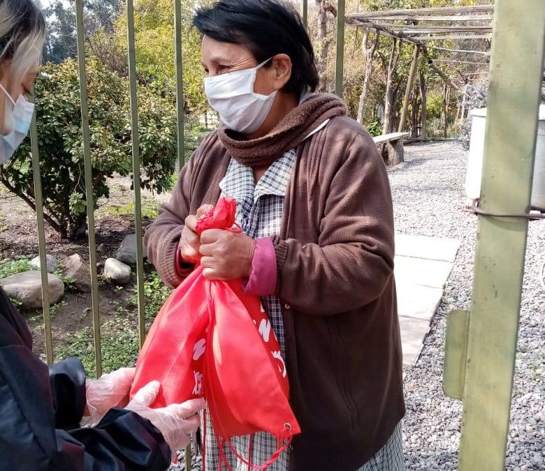 Programa «Apoyo a la comunidad» lleva la cultura a los sectores más alejados de Colina.