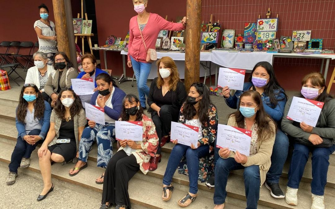 Los Alumnos de los diferentes talleres de la Corporación de Artes y Cultura de Colina, realizaron la presentación de cierre 2021.