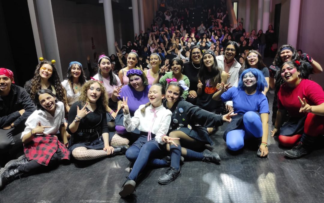 Estreno Obra «No me Etiquetes» de Floristería Teatro