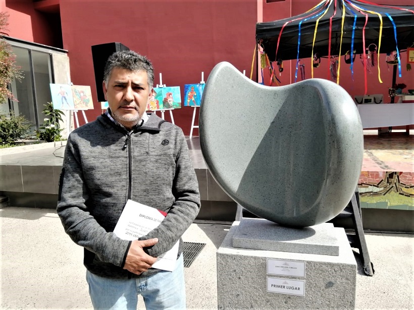 Juan Vergara gana el II Concurso de Escultura Soech gracias a «Mutuo» y su intención de unir