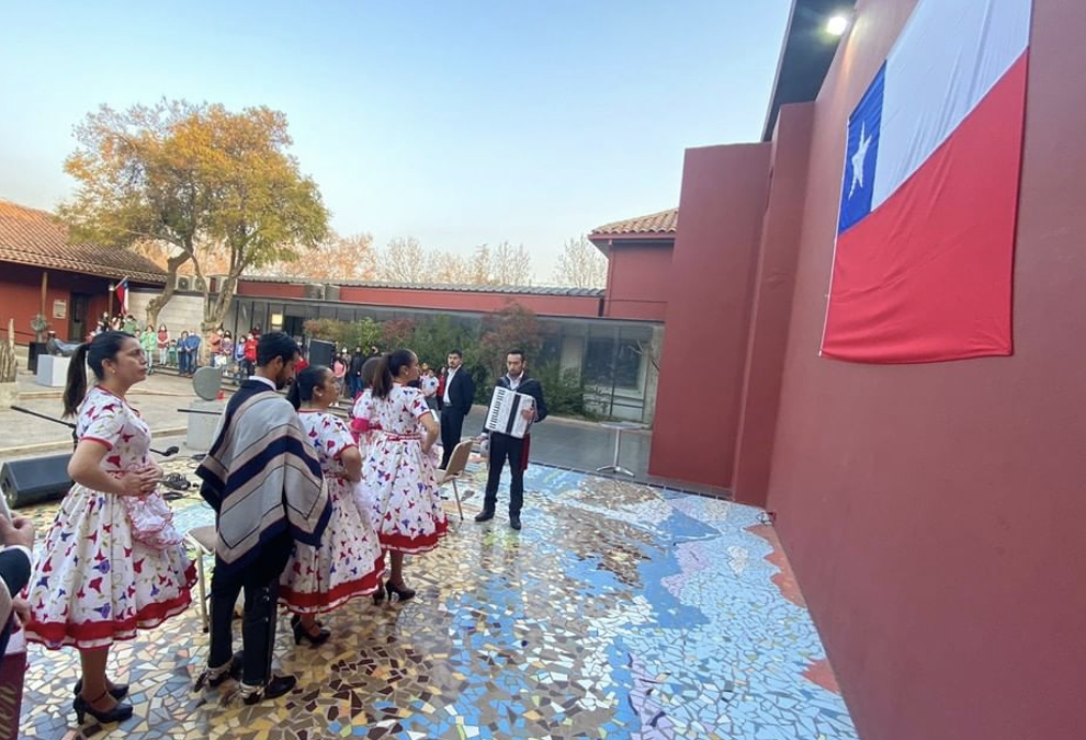 Masiva concurrencia a Encuentro de Cueca en Centro Cultural de Colina