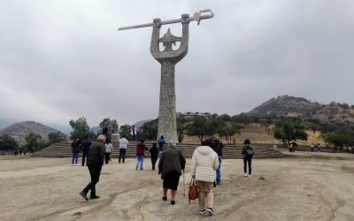 Delegación de San Antonio visitó Monumento a la Victoria de Chacabuco